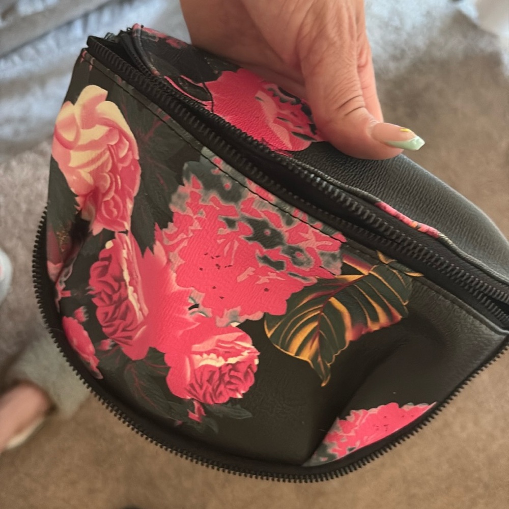 Cross Body/ Fanny Pack